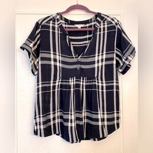 Lucky Brand Navy Plaid Top, Women’s Size Medium.